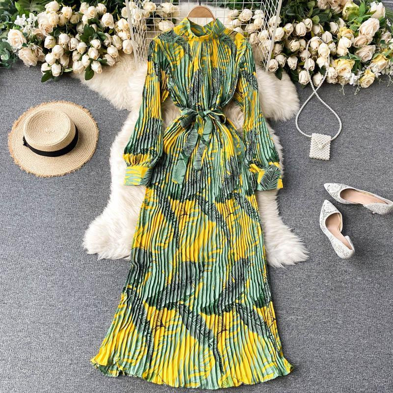 Vintage Printed Heavy duty Pleated Long Dress Celebrity Temperament Small Stand Neck Slim Holiday Dress