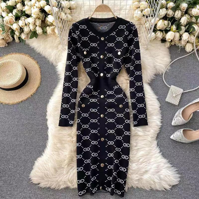 Autumn and Winter Round Neck Elastic Knitted New Temperament Skinny Sweetheart Dress